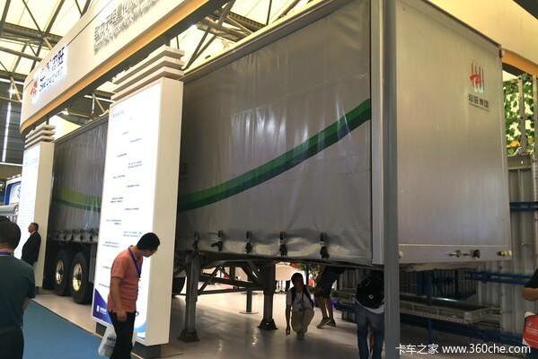 忠旺展臺亮相第十二屆中國國際鋁工業(yè)展(圖2)