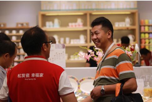 松發月光瓷亮相上海百貨展(圖4) 松發月光瓷亮相上海百貨展(圖4)