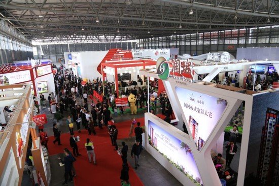 房交會 “互聯網+”的工作思路模式運用(圖1) 房交會就像Shopping mall “商品”從線下到“線上”