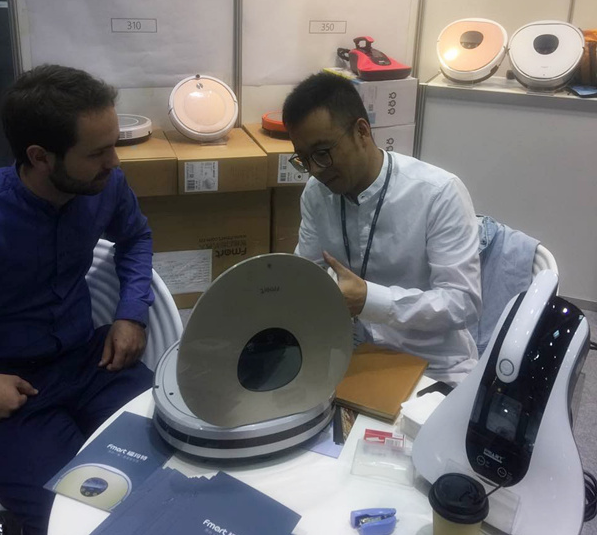 ?，斕貦C器人，閃耀2016德國漢堡國際展覽中心(圖3)