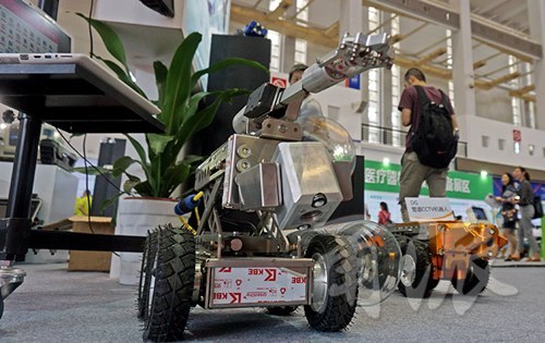 多功能育嬰箱、管道機器人…快來會展中心看高科“尖貨”