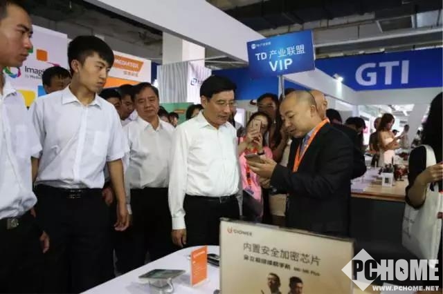 金立亮相2016信息通信展會 獲高度贊揚(yáng)