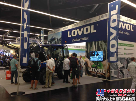 雷沃拖拉機參展2016年德國國際景觀與園林設備展(圖1) \