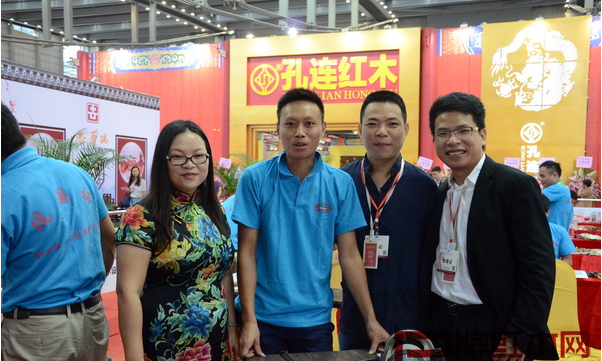 孔連紅木驚艷亮相深圳紅木展斬獲三項(xiàng)大獎(jiǎng)(圖5) 孔連紅木驚艷亮相深圳紅木展斬獲三項(xiàng)大獎(jiǎng)(圖5)