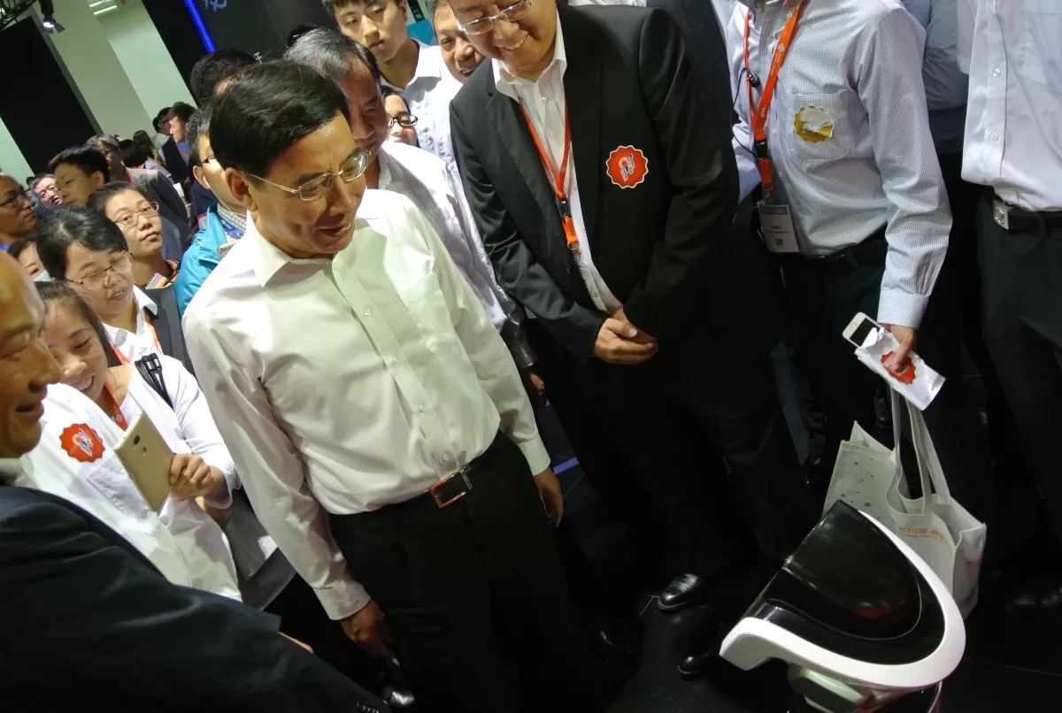 科沃斯旺寶與阿里云聯(lián)合參加通信展(圖1)